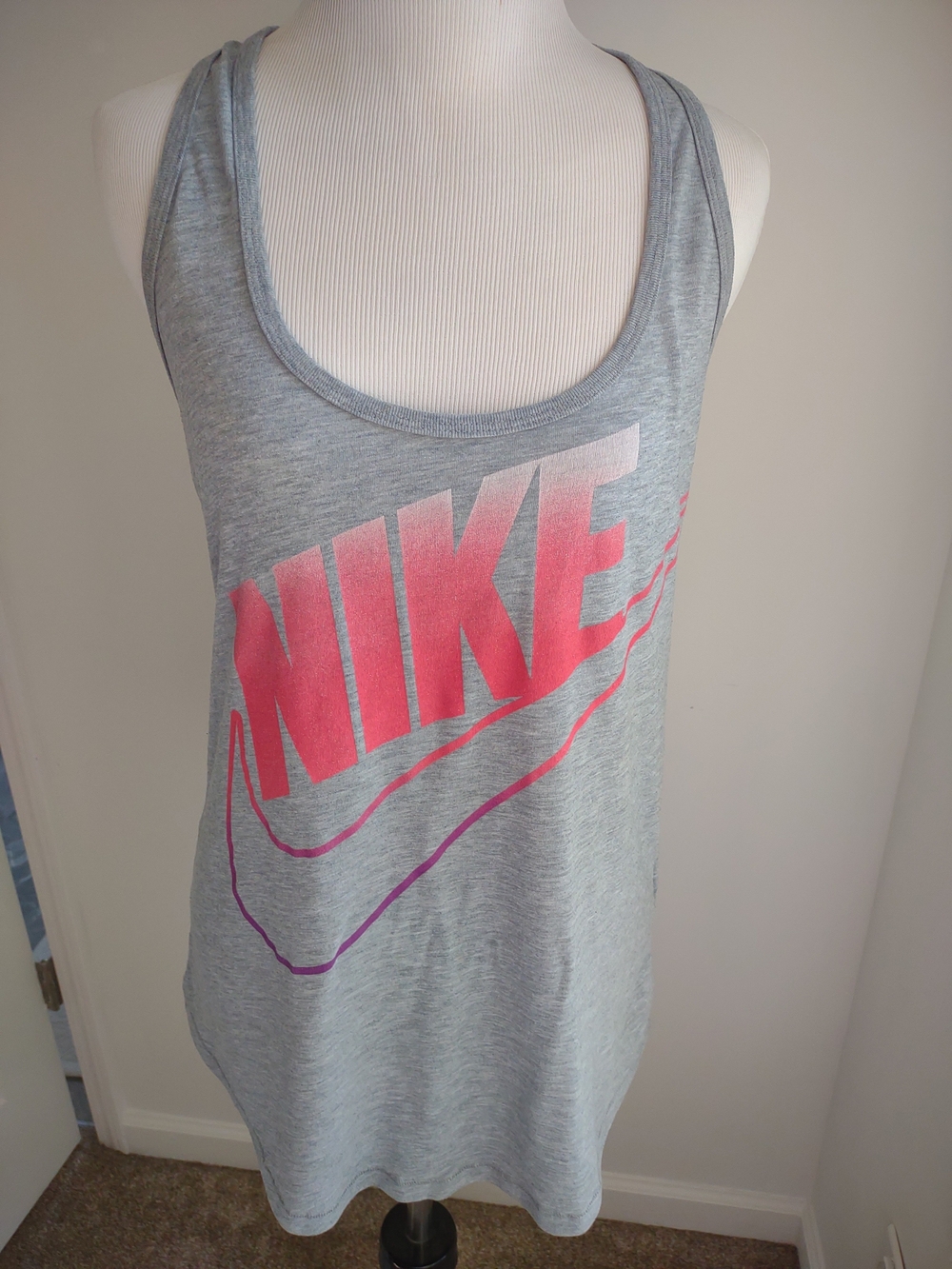 Nike Women’s Grey Tank Top with Pink Logo